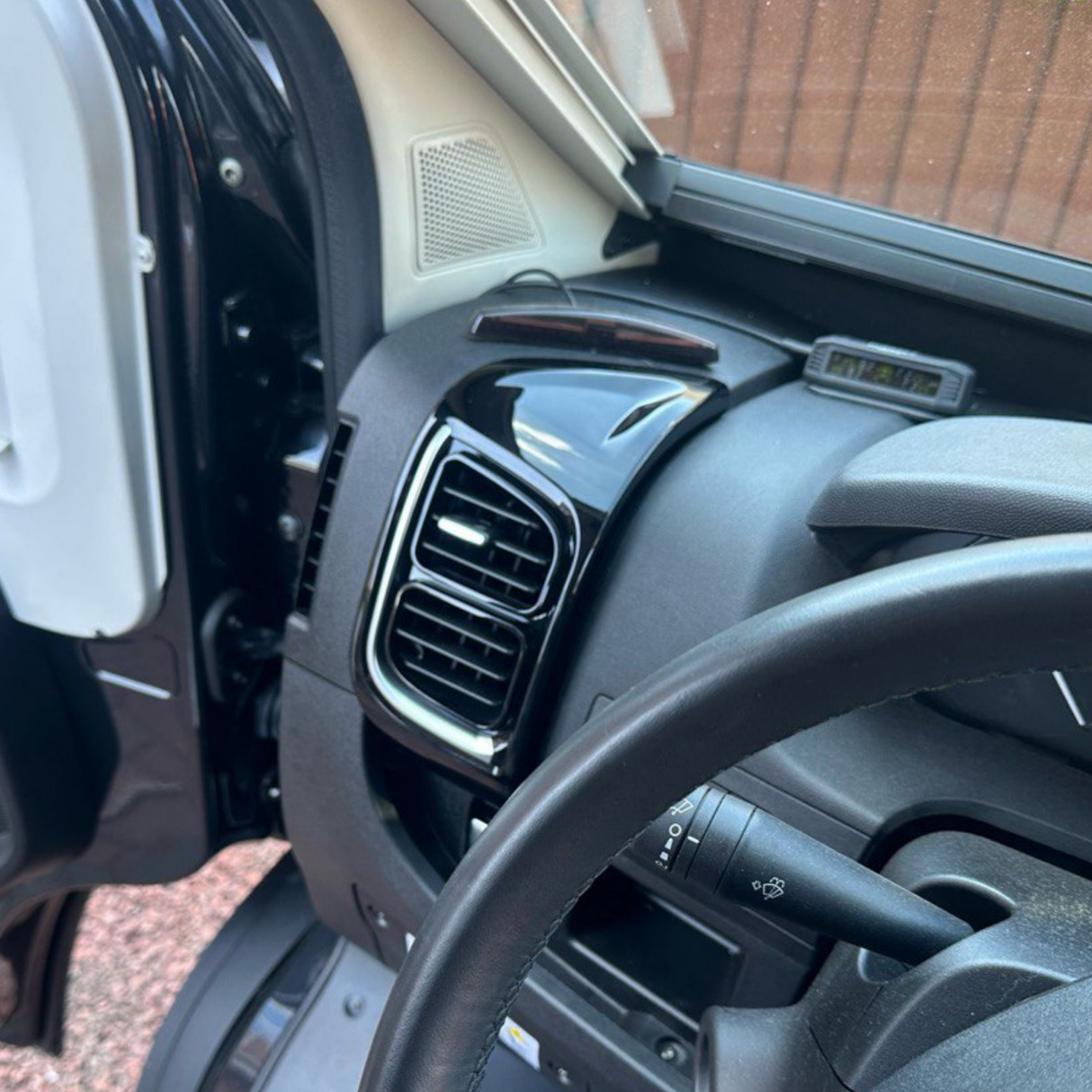 Für Fiat Ducato Lüftungsdüsen-Verkleidungssatz – Upgrade des glänzend schwarzen Armaturenbretts für neue Modelle