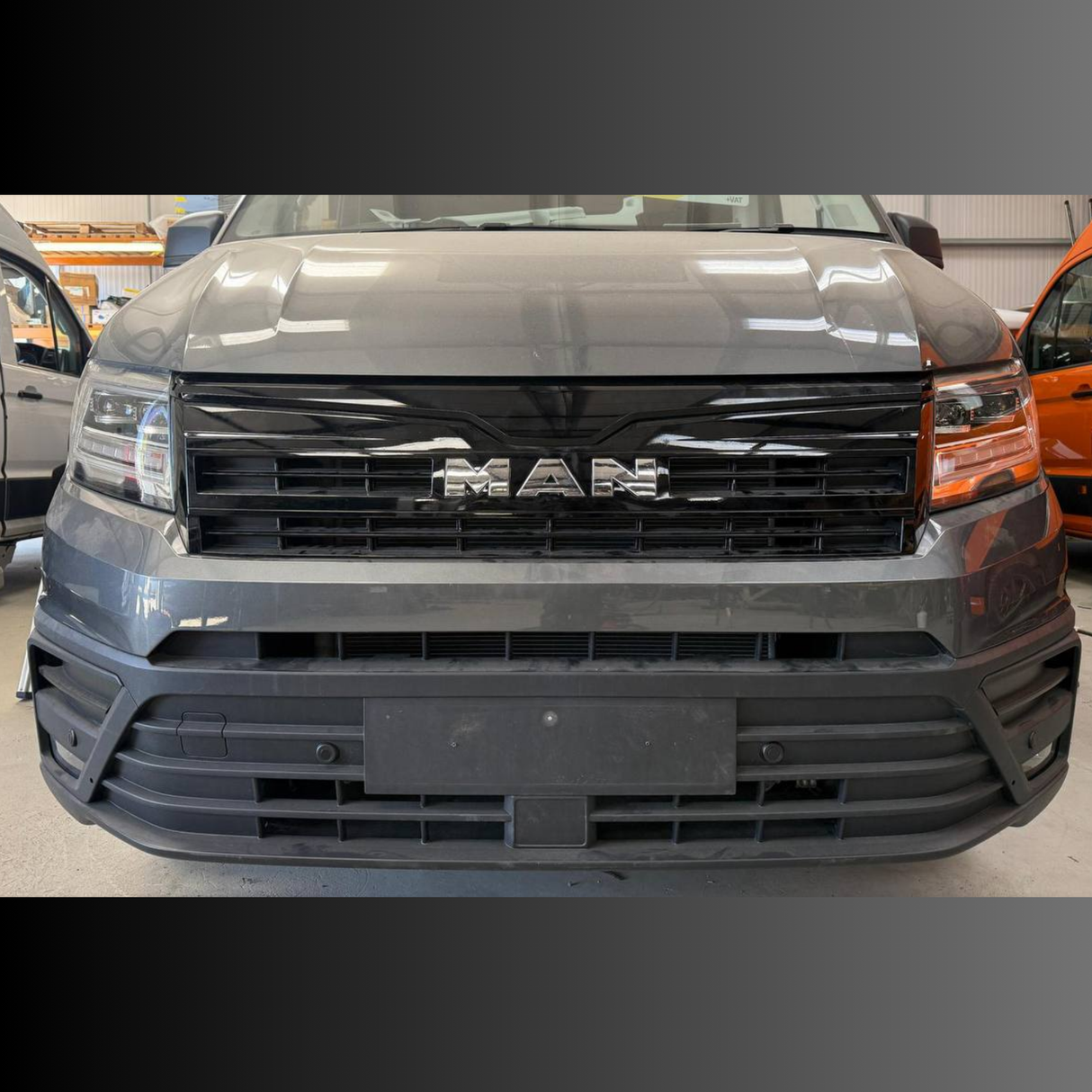 Für MAN TGE Kühlergrillblende ohne Emblem – Schwarz glänzend | Premium-Frontgrill-Upgrade für TGE Van