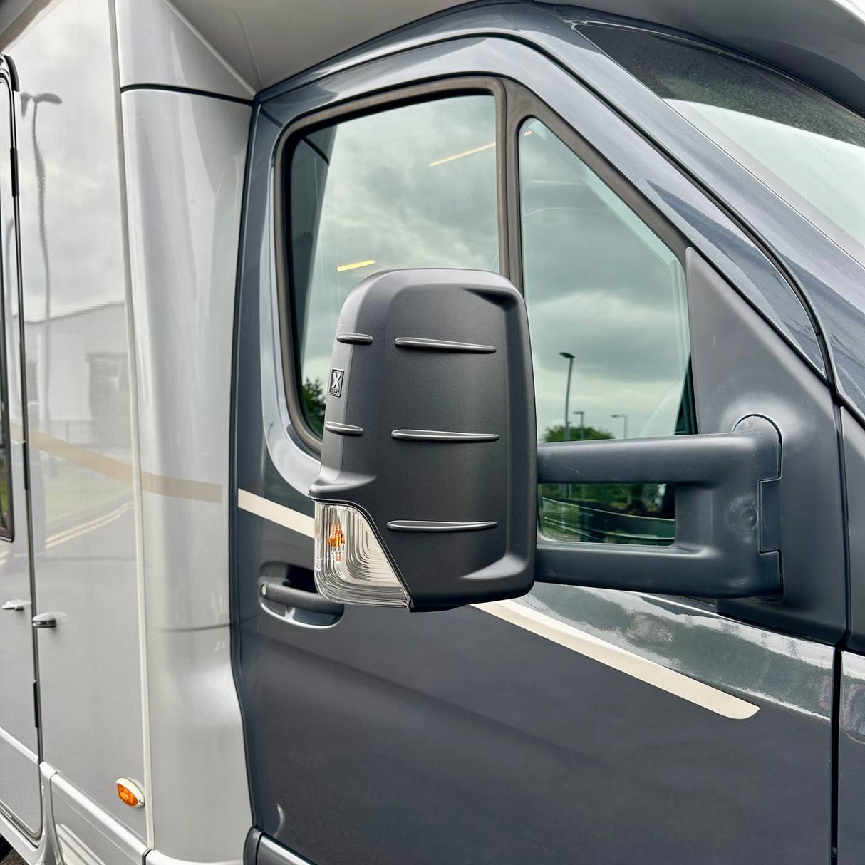 Für Mercedes Sprinter 906 Außenspiegelkappenabdeckungen – Langlebiges Hammerit-Finish für verbesserten Schutz