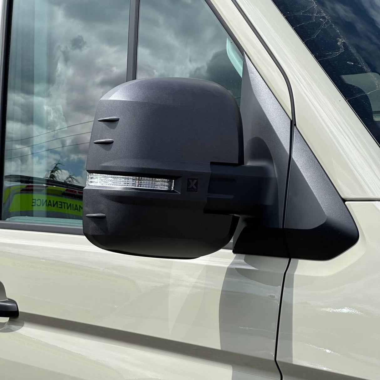 Für VW Crafter New Shape Spiegelabdeckungen – 2er-Set – Hammerite | Van-X