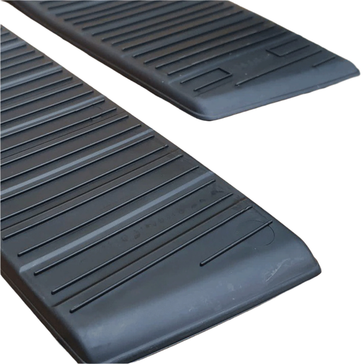 Mercedes neuer Sprinter 907 Gummitorfach-Einsätze schwarz - Van-X