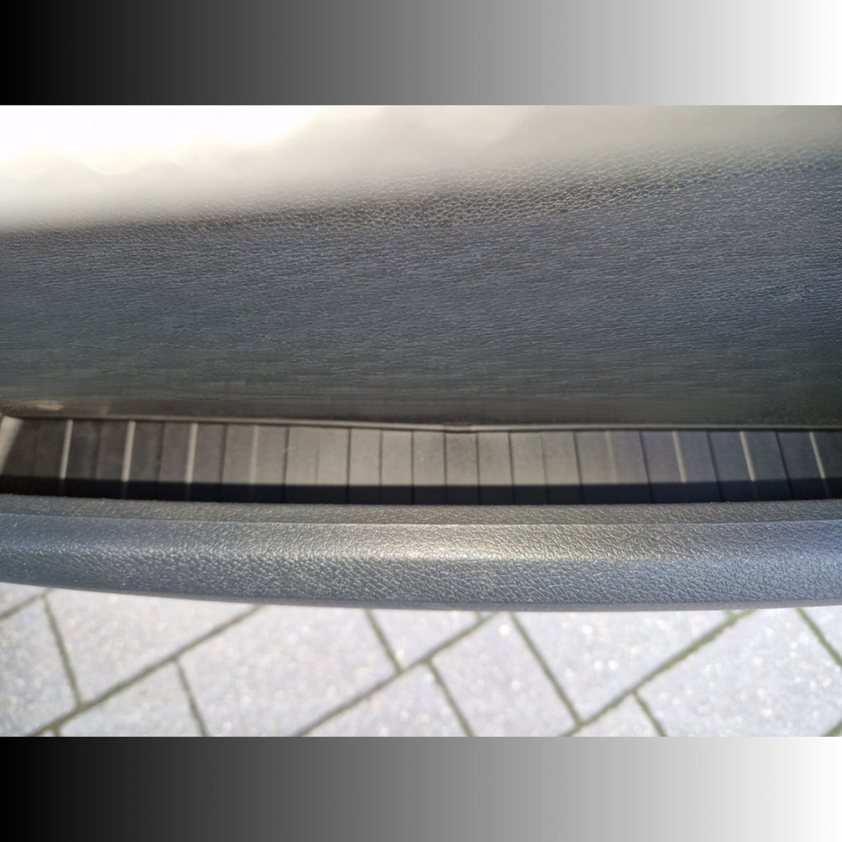 Mercedes neuer Sprinter 907 Gummitorfach-Einsätze schwarz - Van-X