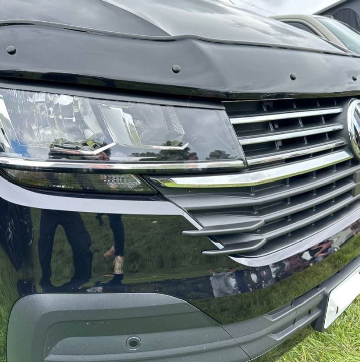 Für VW T6.1 Kühlergrill Seitenklappen - Strukturiertes Finish (4er Set) | Van-X Styling-Update für Volkswagen T6.1