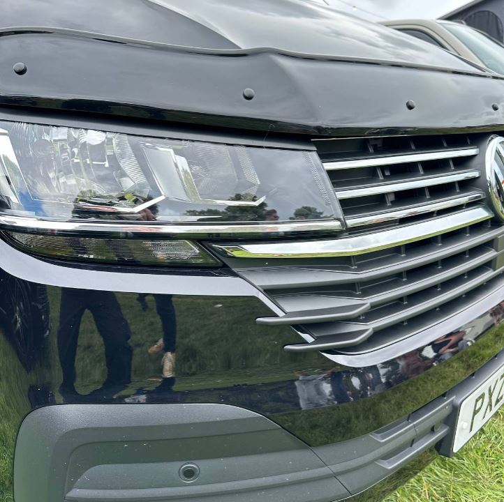 Für VW T6.1 Kühlergrill Seitenklappen - Strukturiertes Finish (4er Set) | Van-X Styling-Update für Volkswagen T6.1