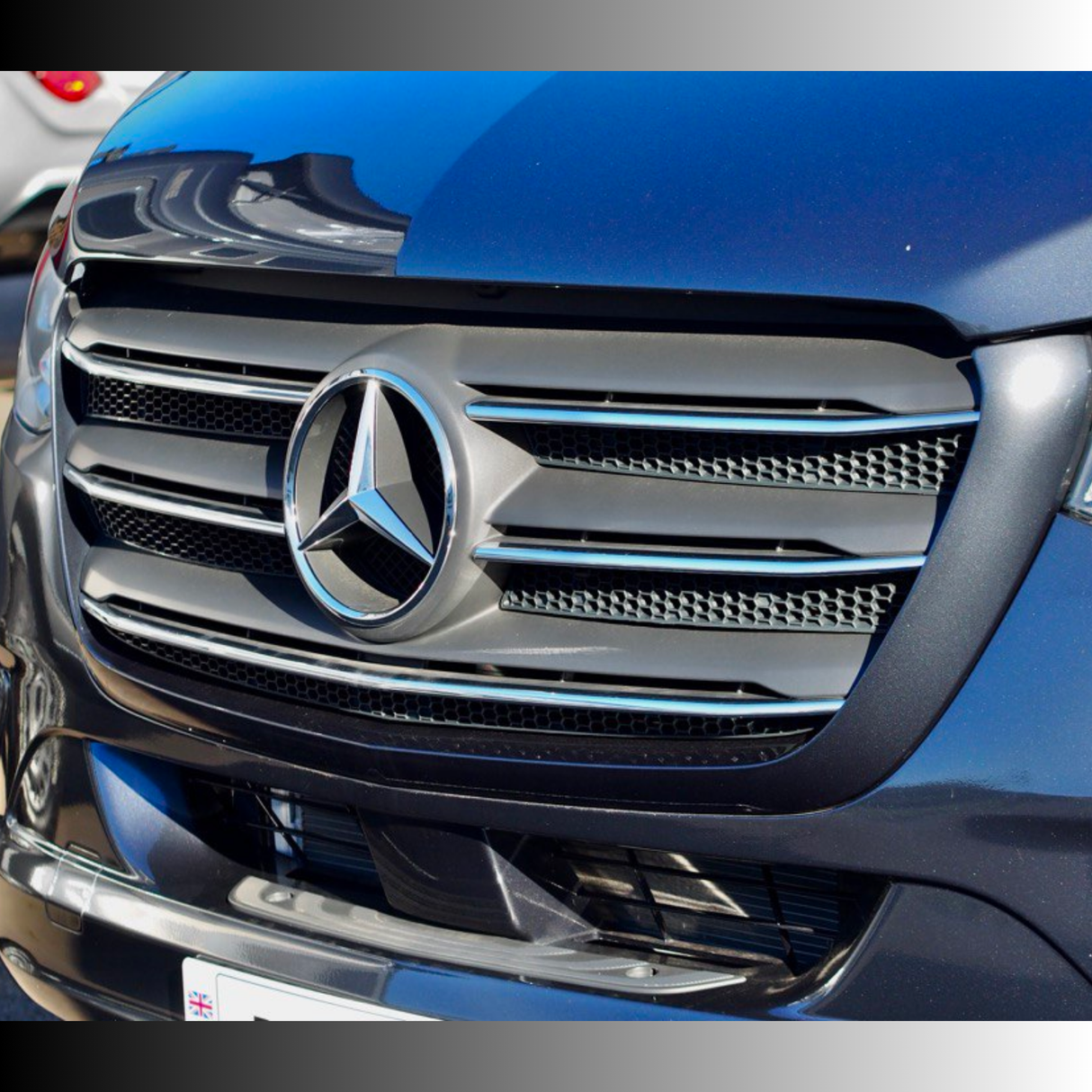 Für Mercedes Sprinter 907 Wabengitter-Set für oberen Kühlergrill – 5-teiliges Set | Van-X