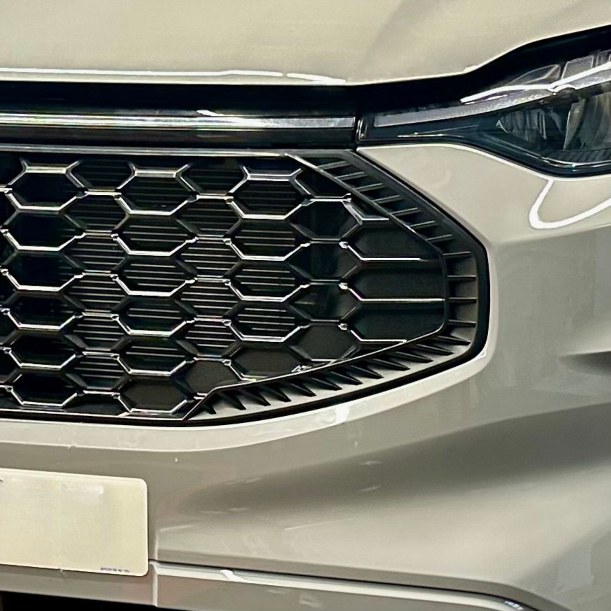 Für Ford Transit Custom 2024+ Kühlergrill – Schwarz glänzend | Stilvolles und langlebiges Upgrade