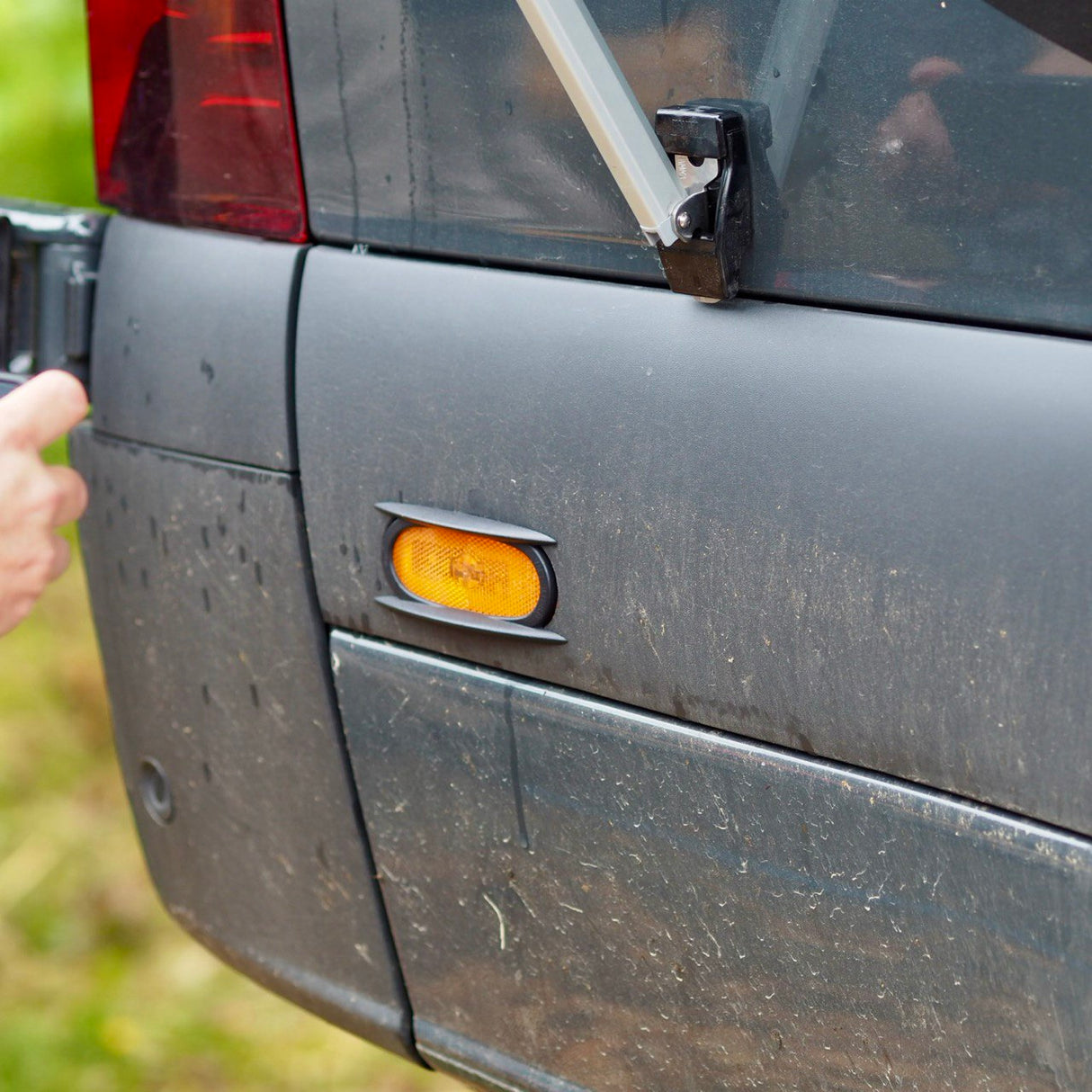 Für Mercedes Sprinter 907 Seitenlichtschutz (6er-Set) - Dauerhafter Schutz für die Beleuchtung Ihres Vans