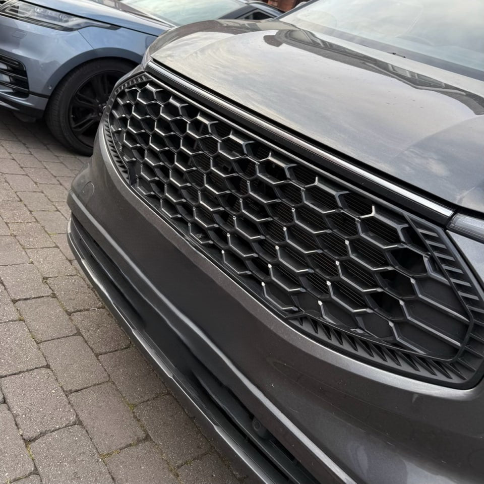 Für Ford Transit Custom 2024+ Kühlergrill – Schwarz glänzend | Stilvolles und langlebiges Upgrade