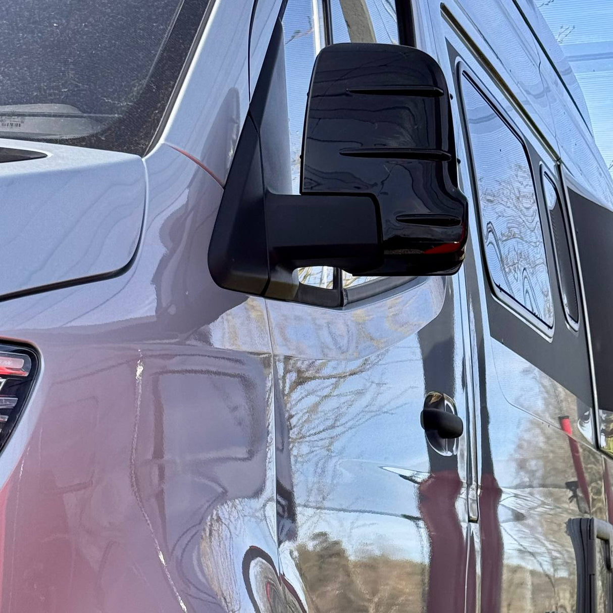 Für Mercedes Sprinter 907 Außenspiegelabdeckungen mit Blinker - Schwarz glänzend (2er Set) - Ersatzkappen für 907 Modelle