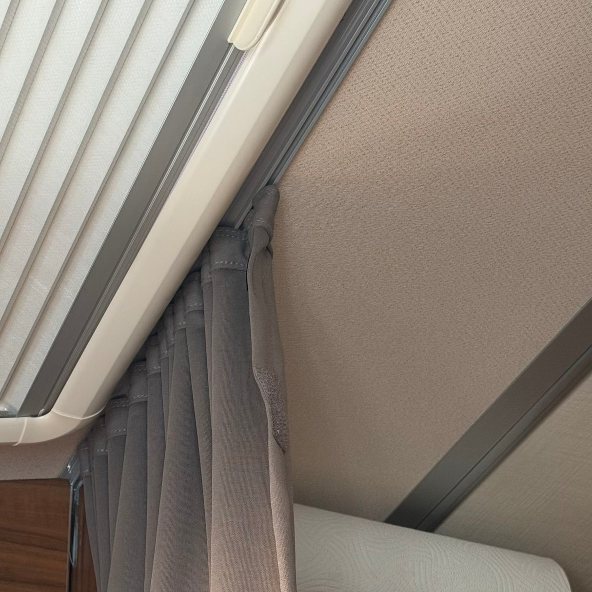 Für Wohnmobil-Kabinen-Trennvorhang-Kit 188 cm Drop – Wohnmobil-Sichtschutzvorhang | Van-X