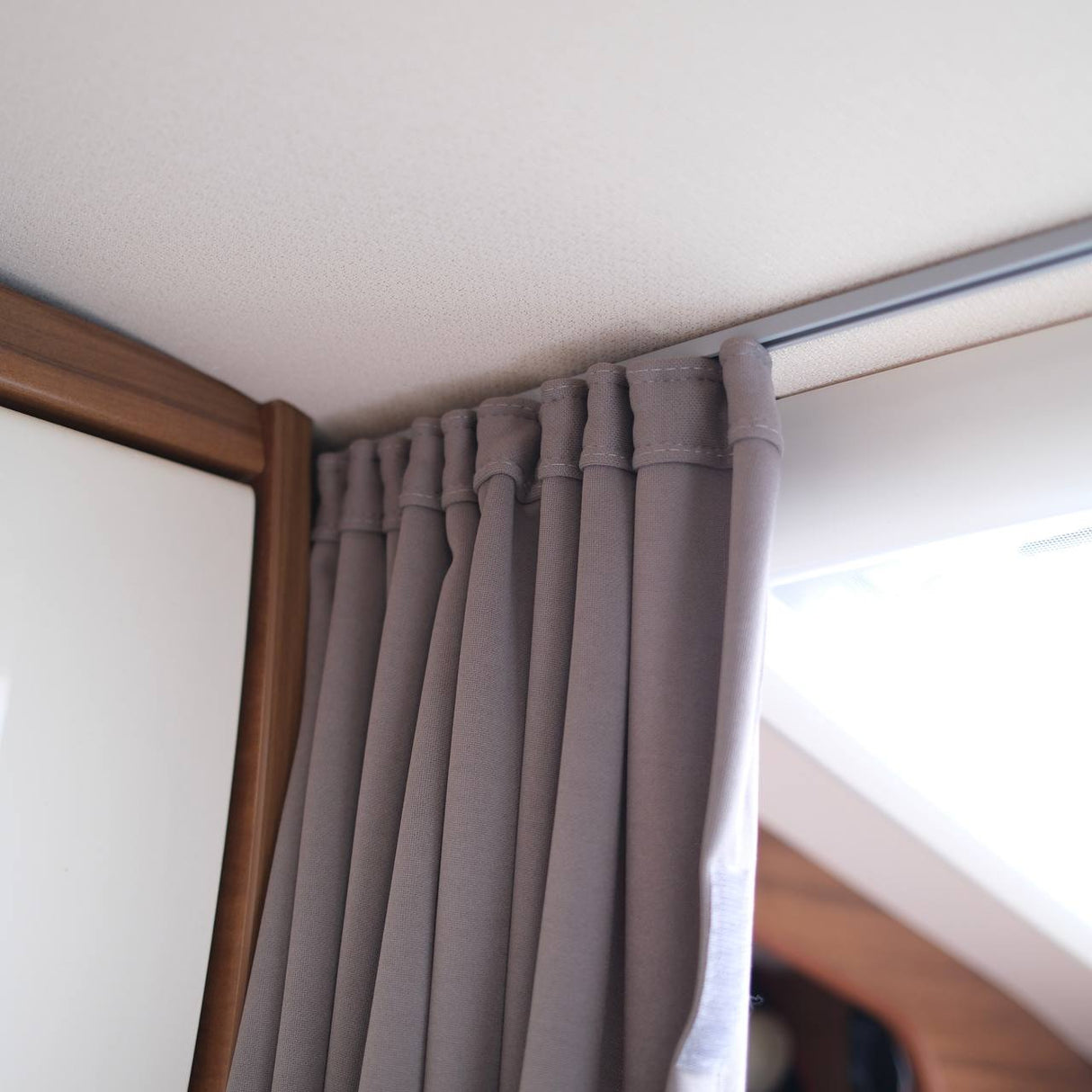 Für Wohnmobil-Kabinen-Trennvorhang-Kit 188 cm Drop – Wohnmobil-Sichtschutzvorhang | Van-X
