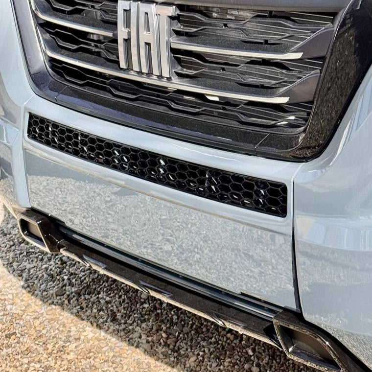 Vauxhall Movano Stoßfänger Wabengitter ohne Parksensoren – Glänzend Schwarz