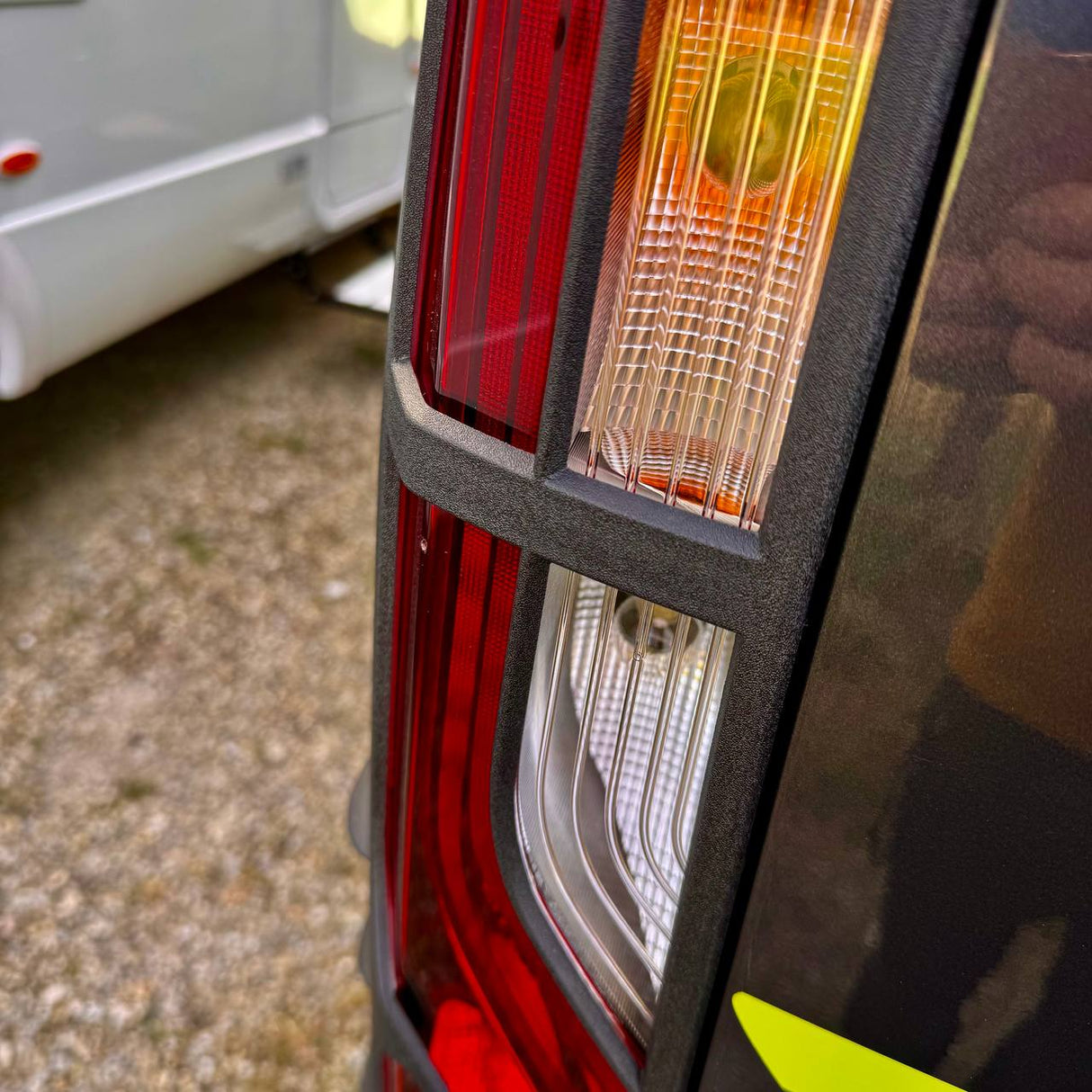 Für Mercedes-Benz Sprinter 907 Rücklichtschutz | Rücklichtprotektoren für Sprinter Vans – Van-X