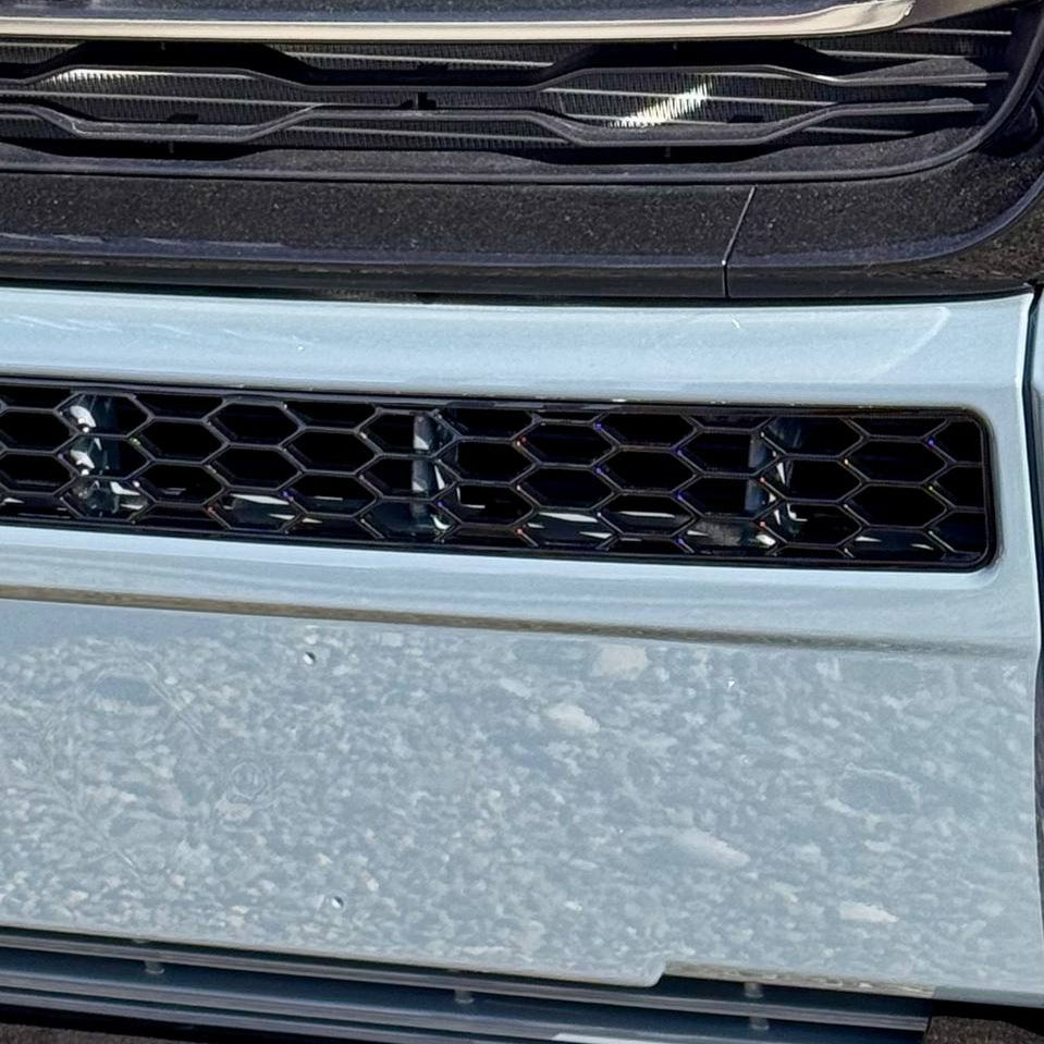 Peugeot Boxer Stoßfänger Wabengitter ohne Parksensoren – Glänzend Schwarz