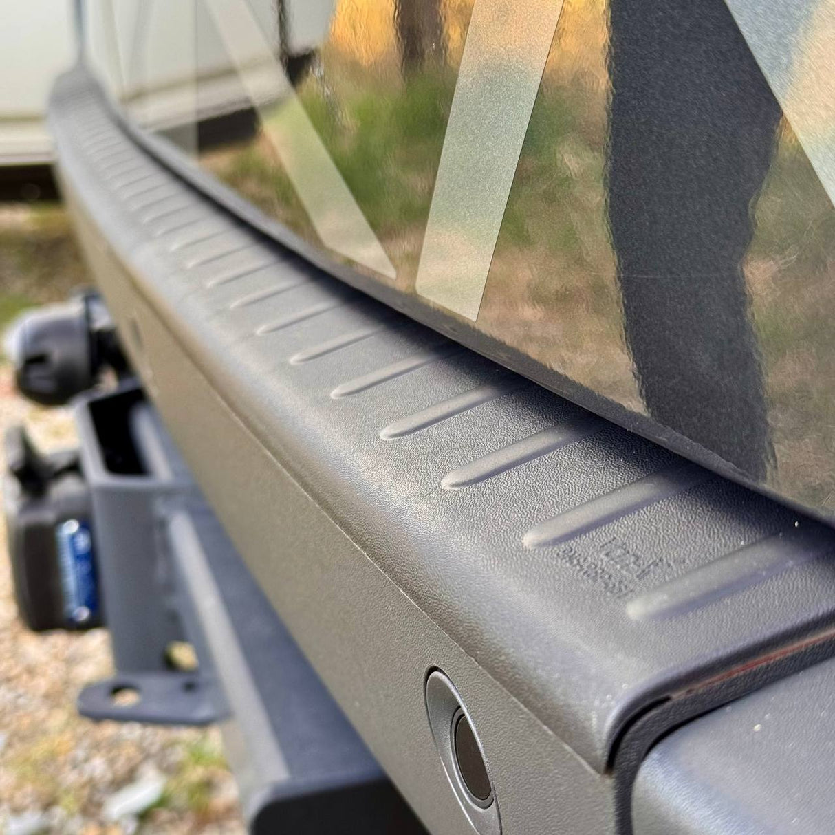 Für Mercedes-Benz Sprinter 907 Ladekantenschutz | Heavy-Duty Van Stoßstangenschutz – Van-X