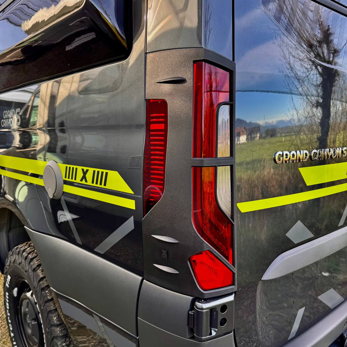 Für Mercedes-Benz Sprinter 907 Rücklichtschutz | Rücklichtprotektoren für Sprinter Vans – Van-X