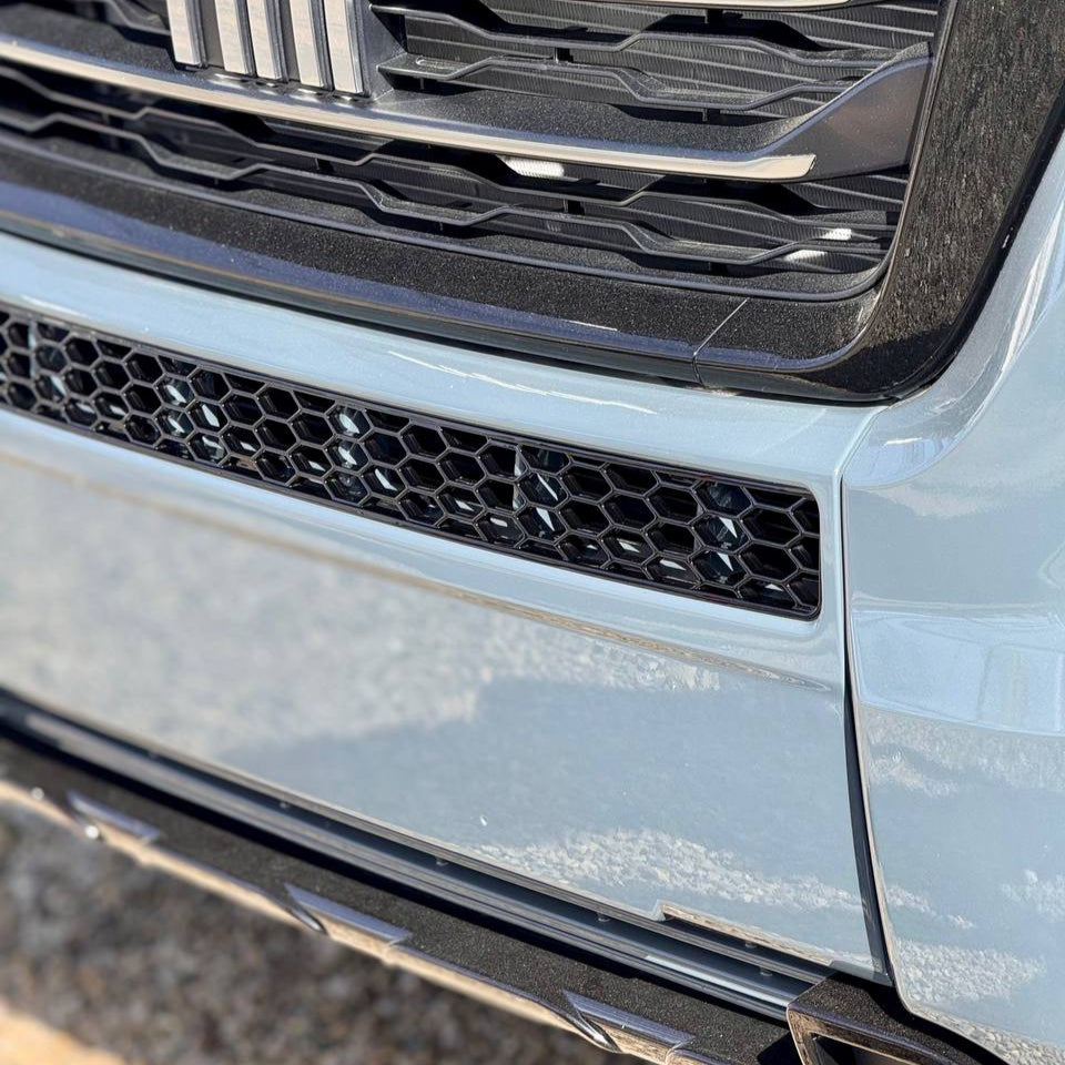 Vauxhall Movano Stoßfänger Wabengitter ohne Parksensoren – Glänzend Schwarz