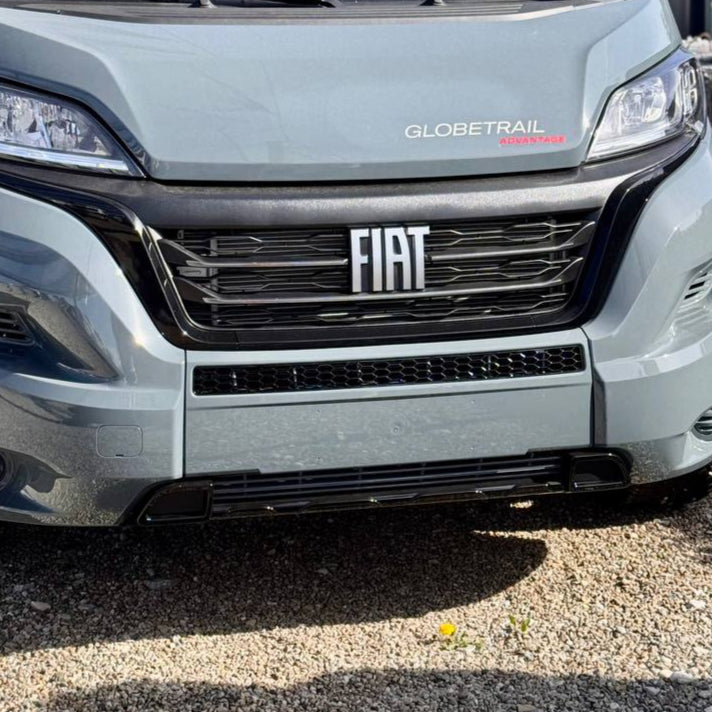 Peugeot Boxer Stoßfänger Wabengitter ohne Parksensoren – Glänzend Schwarz