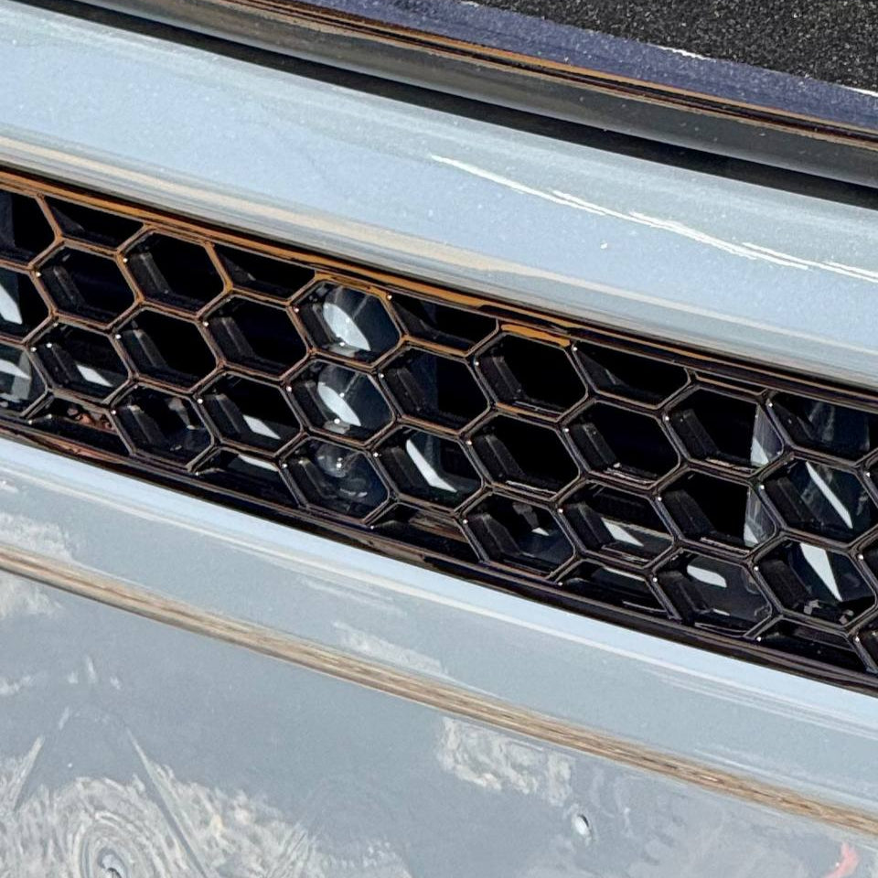 Citroën Relay Stoßfänger Wabengitter ohne Parksensoren – Glänzend Schwarz