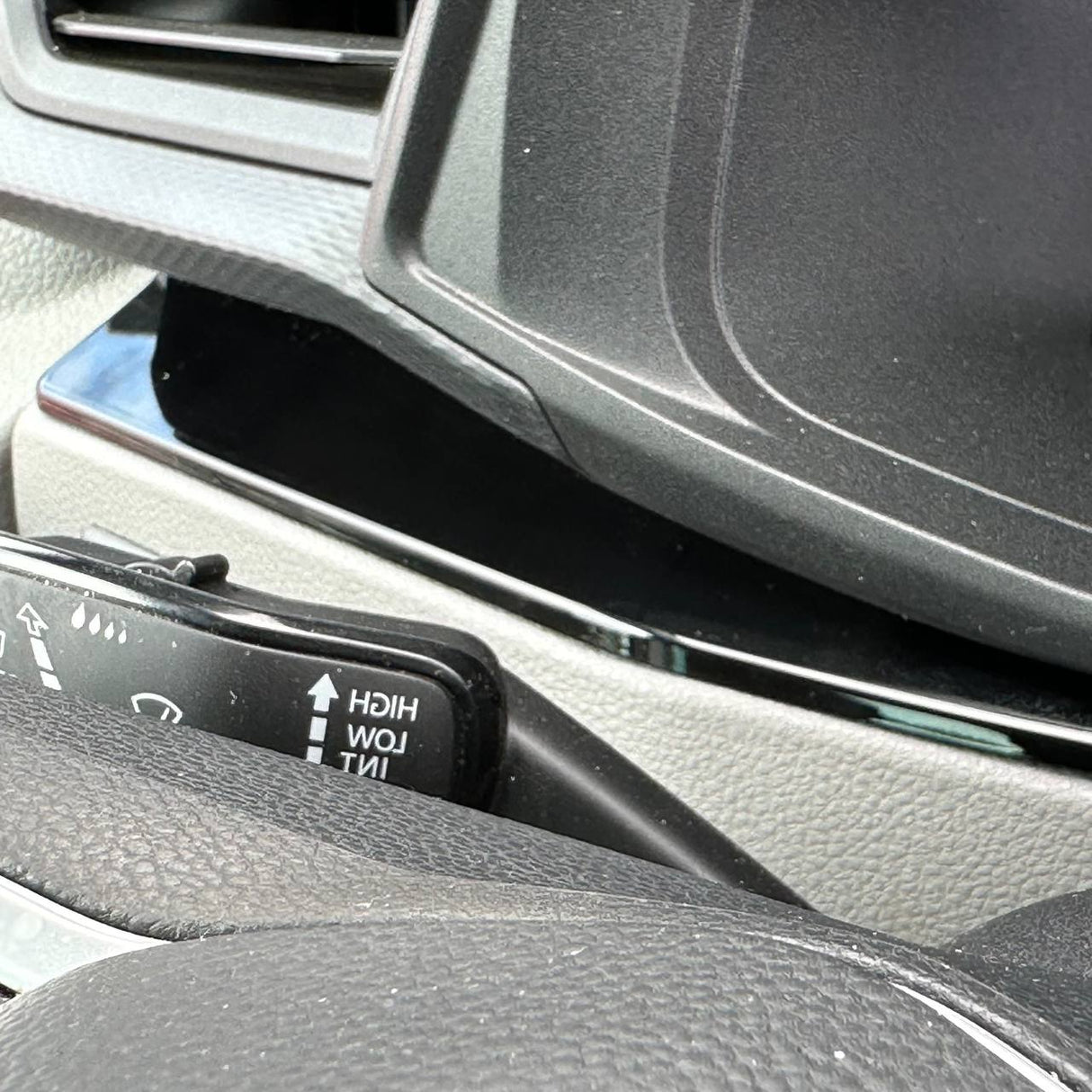 Für VW T6.1 Transporter Armaturenbrett Upgrade Van-X – Premium 4-teiliges glänzend schwarzes unteres Armaturenbrett und Türkartenset