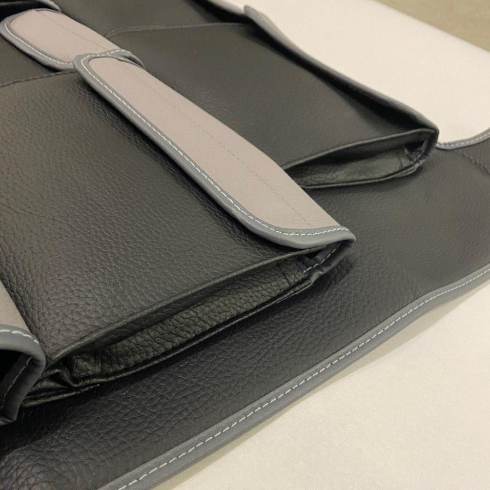Für VW T6 / T6.1 Transporter Doppelrücksitz Organizer Kunstleder (Schwarz mit grauen Klappen)