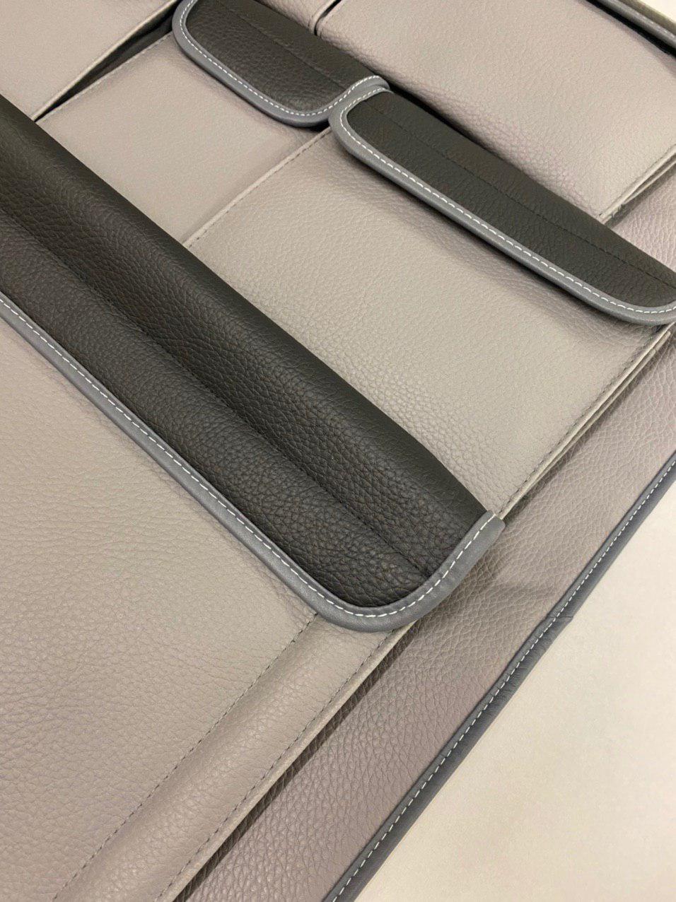 Für VW T6 / T6.1 Transporter Campervan Lederimitat Doppelter Rücksitz-Organizer (Grau mit schwarzen Deckeln)