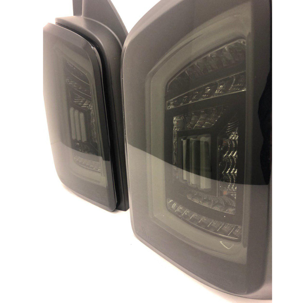 Für VW T6 Transporter LED Rückleuchten MK3 Sequentieller Blinker Weiße Leisten Rauchglas-Optik