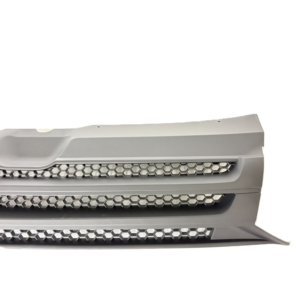 Für VW T5.1 Transporter Front-Emblem-Kühlergrill (matt) lackiert und eingebaut | Van-X