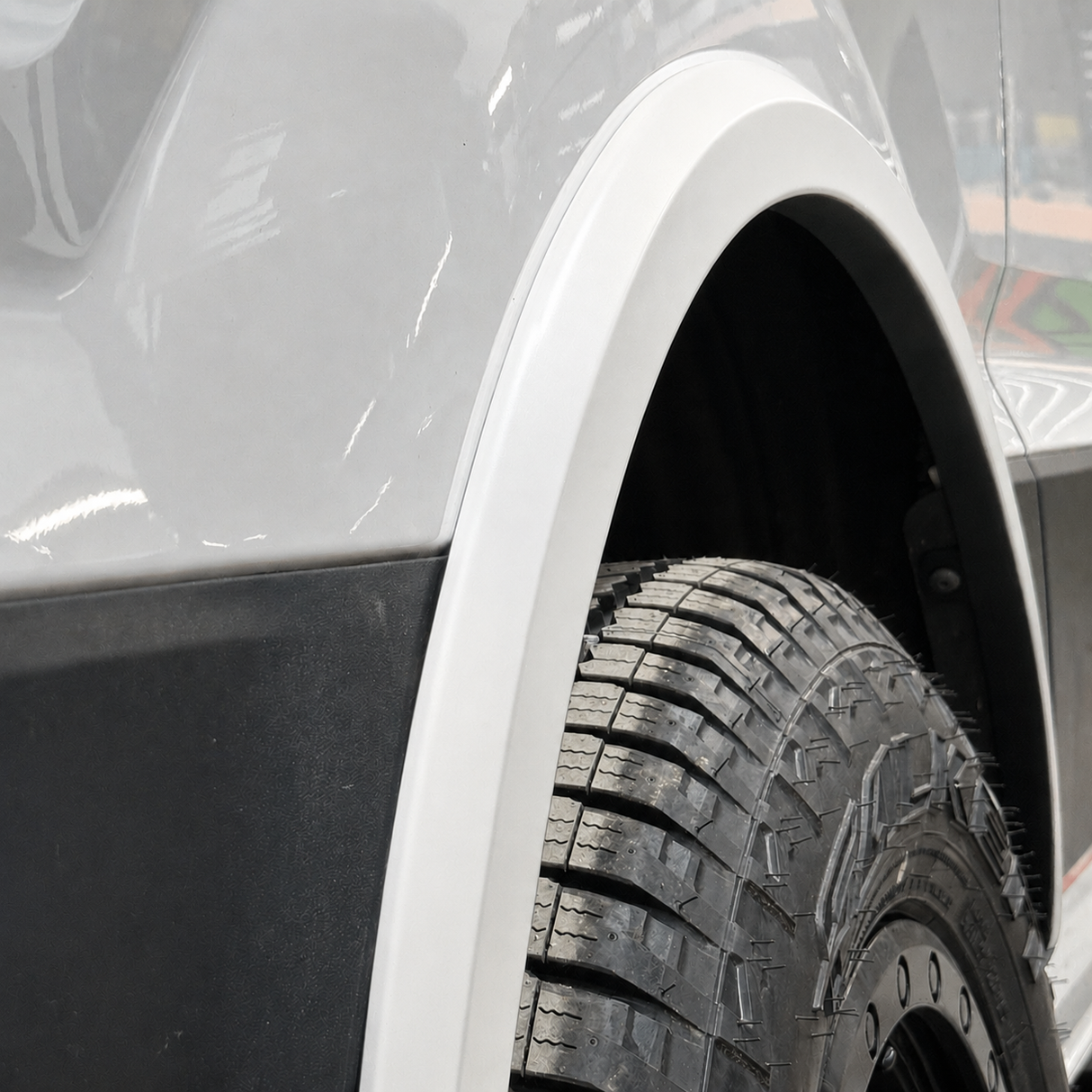 Für VW New Crafter / MAN TGE Radkastenschutze 4 Stück – Weiß – Heavy Duty Flexible OEM+ No Cut Kit