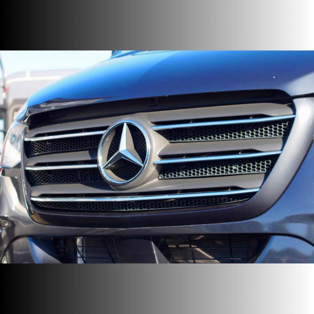 Für Mercedes Sprinter 907 Wabengitter-Set für oberen Kühlergrill – 5-teiliges Set | Van-X