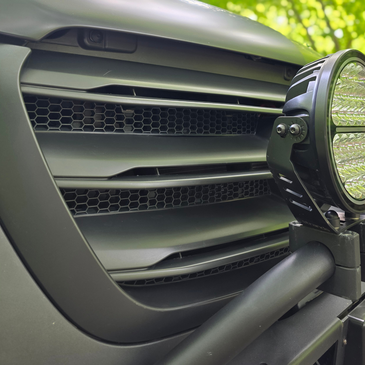 Für Mercedes Sprinter 907 Wabengitter-Set für oberen Kühlergrill – 5-teiliges Set | Van-X