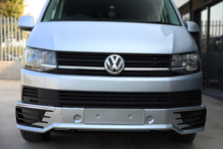 VW T6 Transporter Frontschürze im Sportline-Stil Spoiler + Splitter lackiert und bereit zum Einbau.