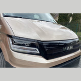 Für MAN TGE Scheinwerfer Augenbrauenverkleidung – Schwarz glänzend - Van Styling Accessory by Van-X