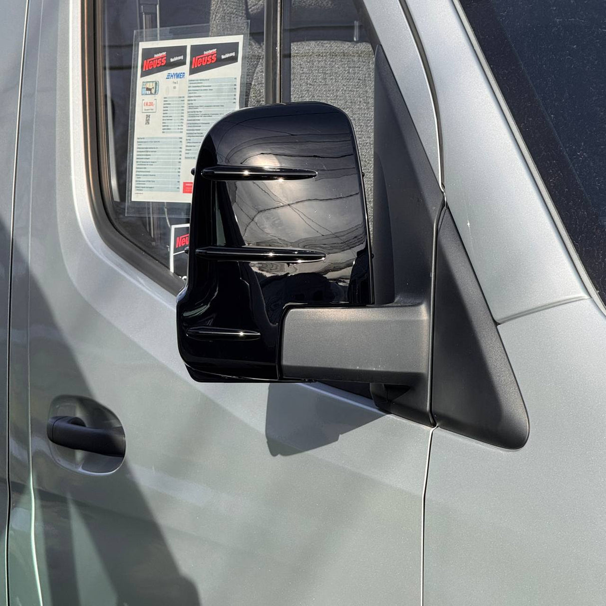 Für Mercedes Sprinter 907 Außenspiegelabdeckungen mit Blinker - Schwarz glänzend (2er Set) - Ersatzkappen für 907 Modelle