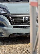 Citroën Relay Stoßfänger Wabengitter ohne Parksensoren – Glänzend Schwarz