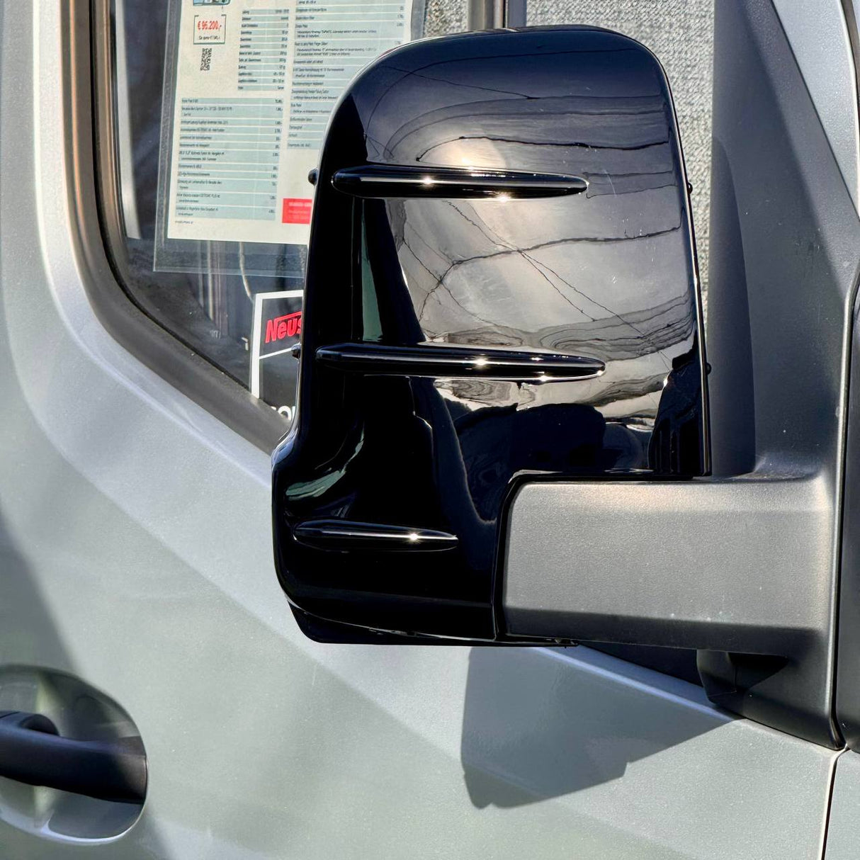 Für Mercedes Sprinter 907 Außenspiegelabdeckungen mit Blinker - Schwarz glänzend (2er Set) - Ersatzkappen für 907 Modelle