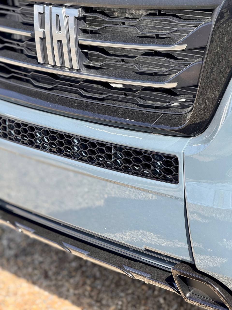 Citroën Relay Stoßfänger Wabengitter ohne Parksensoren – Glänzend Schwarz