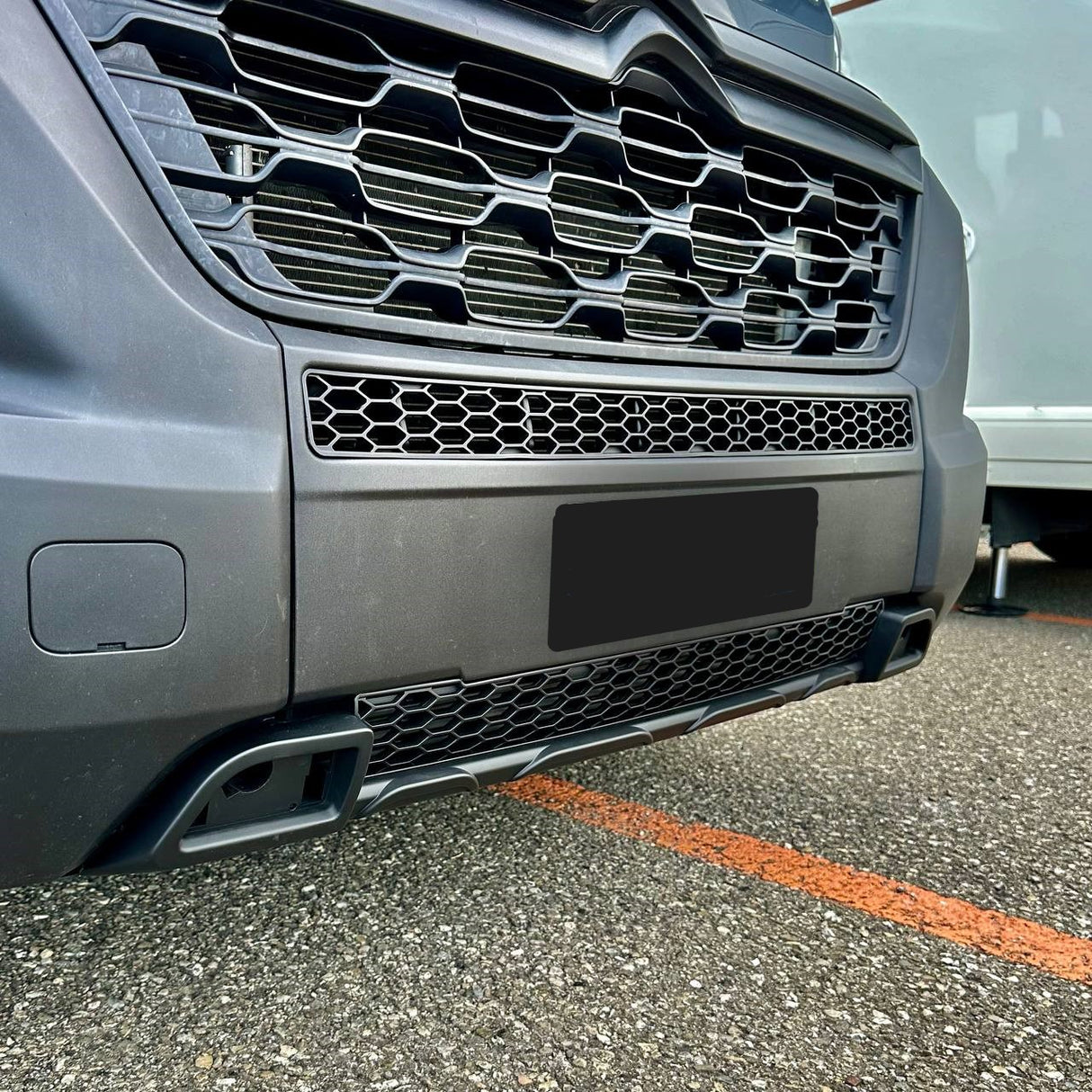 Fiat Ducato unterer Stoßstangen-Waben-Kühlergrill - Matt Schwarz