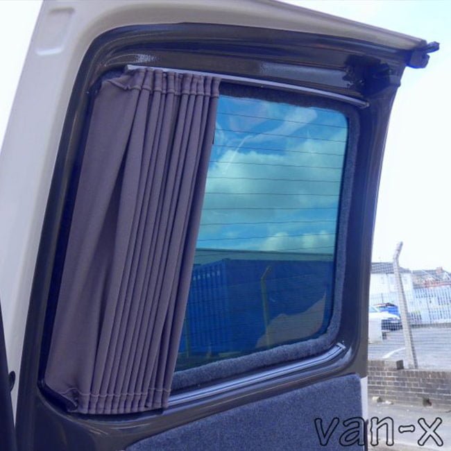 VW T6.1 Transporter Van Conversion Premium Vorhänge Van-X - Schwarz/Grau