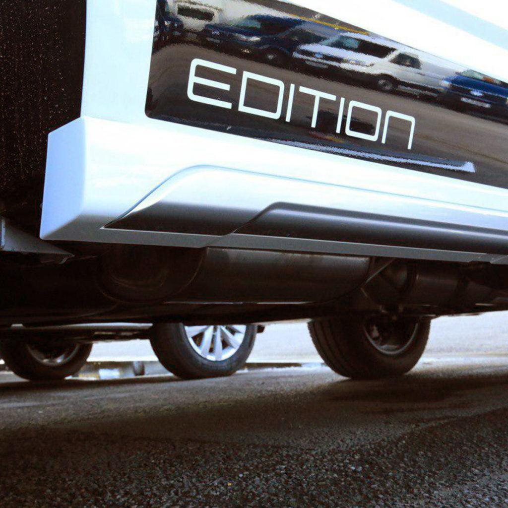 Van-X - Verkleidung Seitenschweller für Fahrzeuge mit kurzem Radstand - weiss - für alle VW T5 - T5.1 Transporter (bis 2015)