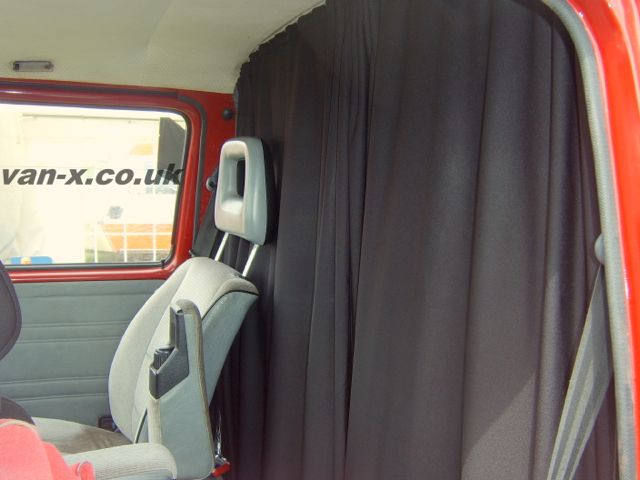 Für Peugeot Boxer Trennvorhang-Set