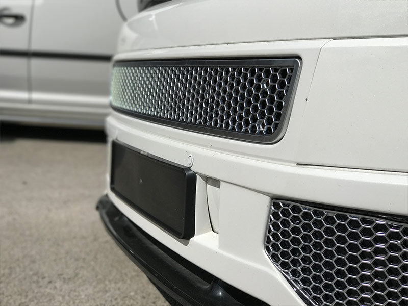 Für VW T5 .1 Honeycomb Sport-Line Front Spoiler Nebelscheinwerferblenden (Chrom Matt)