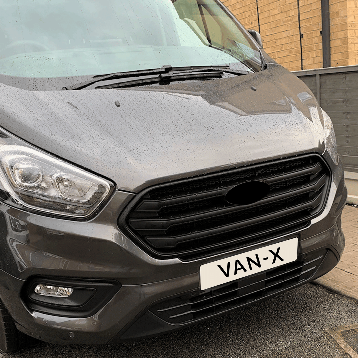 Für Ford Transit Custom Frontgrill im OEM-Stil Neue Form (mattschwarze Basis)