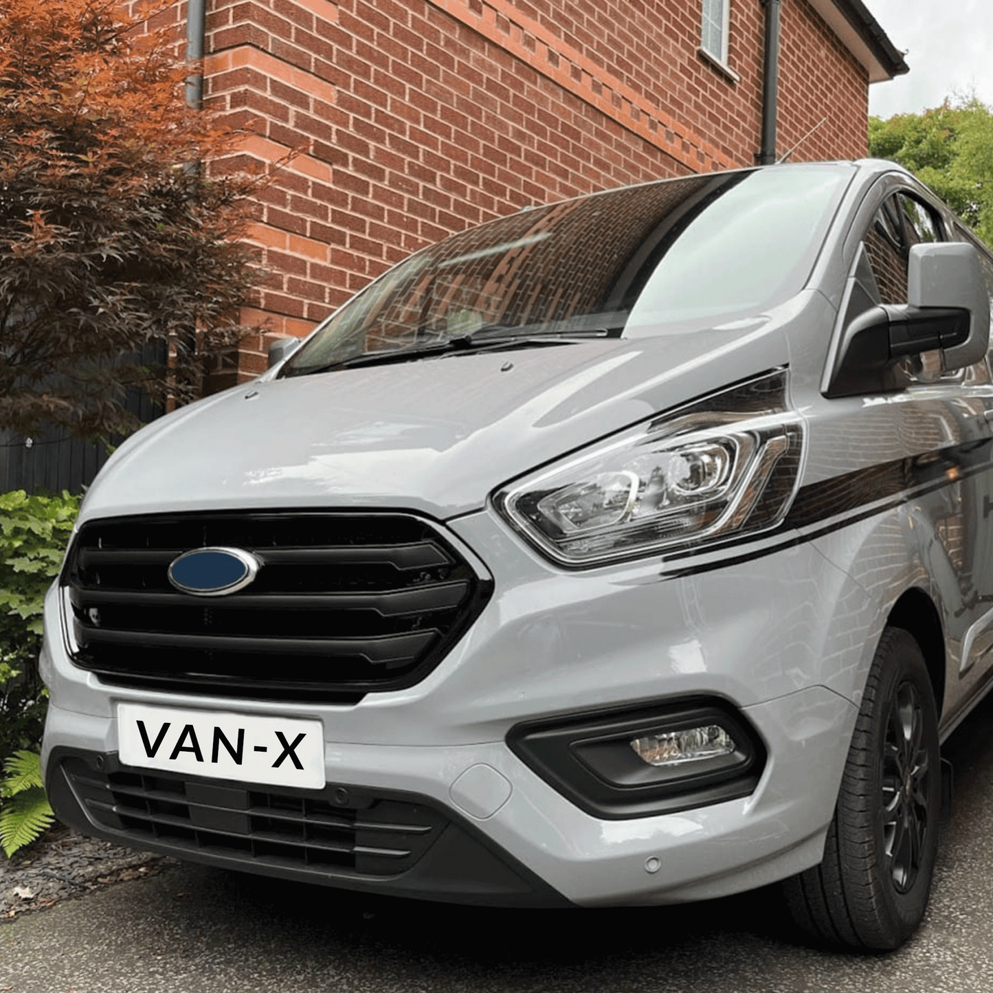 Für Ford Transit Custom Frontgrill OEM-Stil Neue Form (Basis schwarz glänzend)